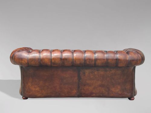 19TH CENTURY VICTORIAN BROWN LEATHER 3SEATER CHESTERFIELD C1880 - ADDITIONAL PHOTO 6