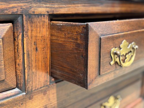 18TH CENTURY GEORGE II PERIOD OAK DRESSER BASE C1740 - ADDITIONAL PHOTO 8