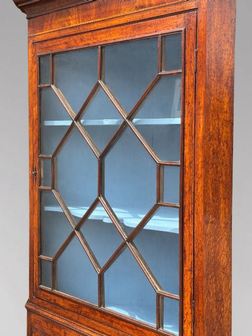 18TH CENTURY GEORGE III PERIOD OAK CORNER CUPBOARD C1780 - ADDITIONAL PHOTO 1