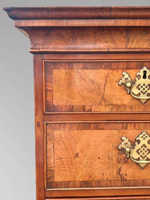 18TH CENTURY GEORGE II PERIOD WALNUT CHEST ON CHEST C1740 - ADDITIONAL PHOTO 10
