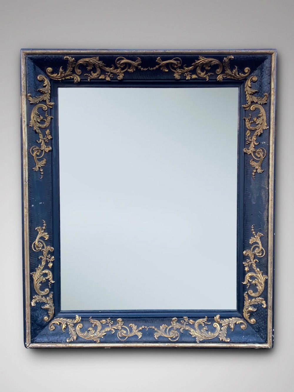 19TH CENTURY FRENCH EMPIRE WALL MIRROR