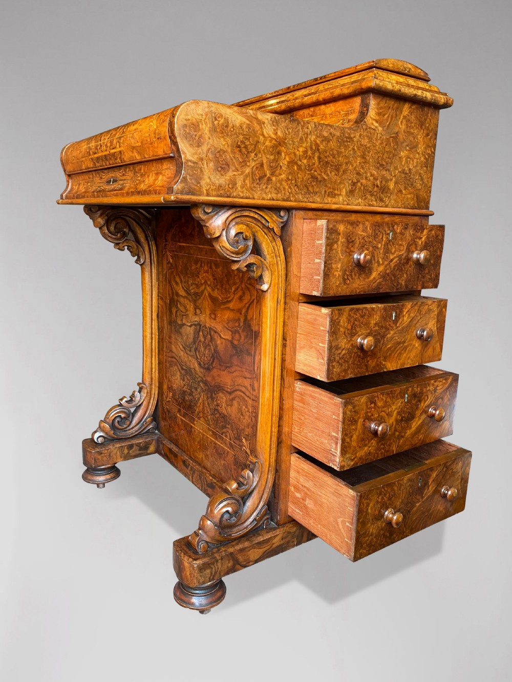 19TH CENTURY VICTORIAN PERIOD BURR WALNUT DAVENPORT View V