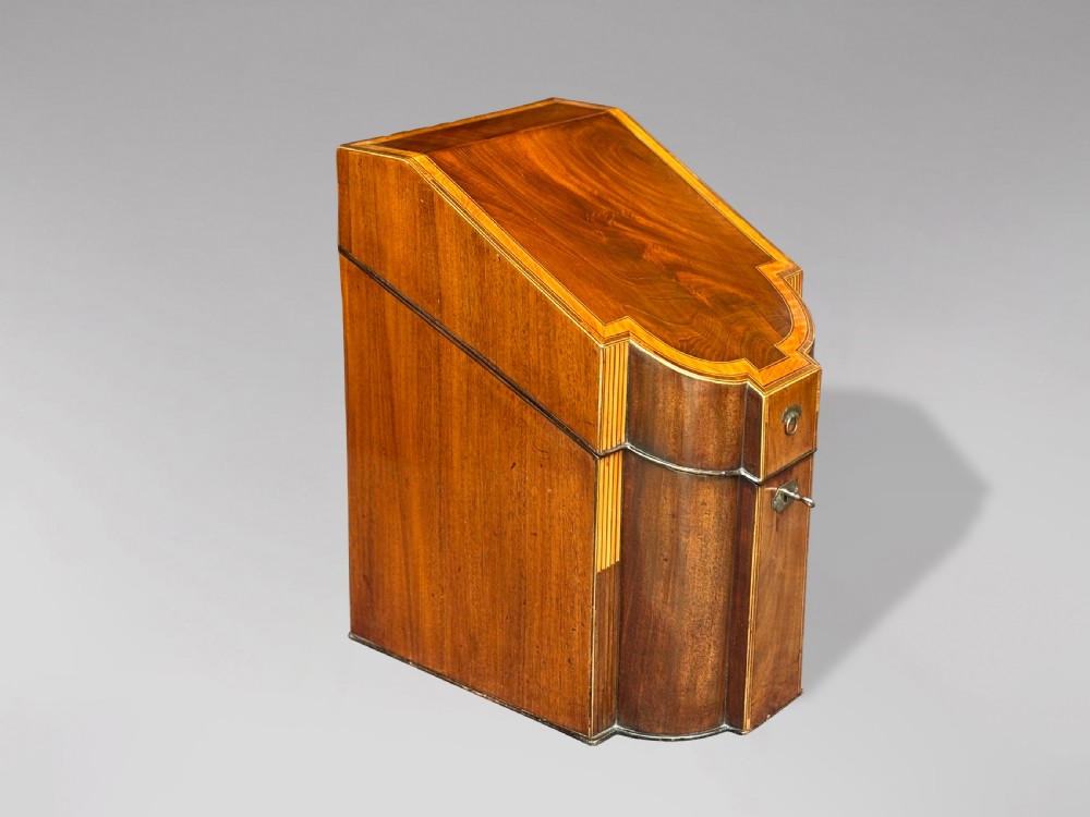 18TH CENTURY GEORGE III PERIOD MAHOGANY KNIFE BOX