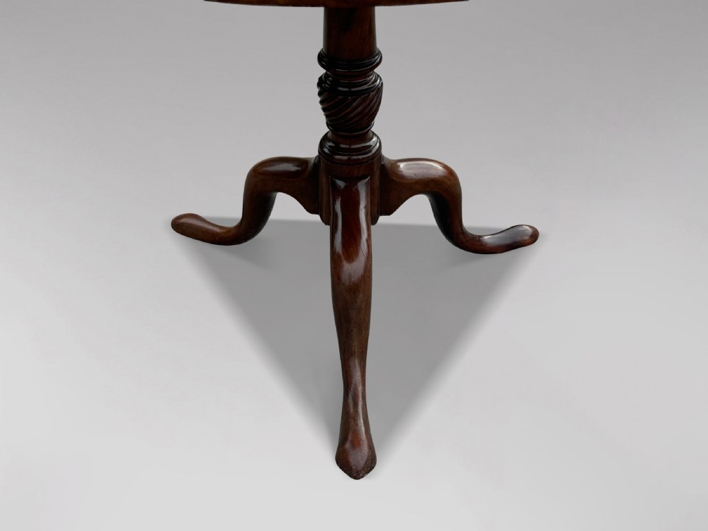 18TH CENTURY GEORGE III MAHOGANY TILT-TOP TRIPOD TABLE View VII