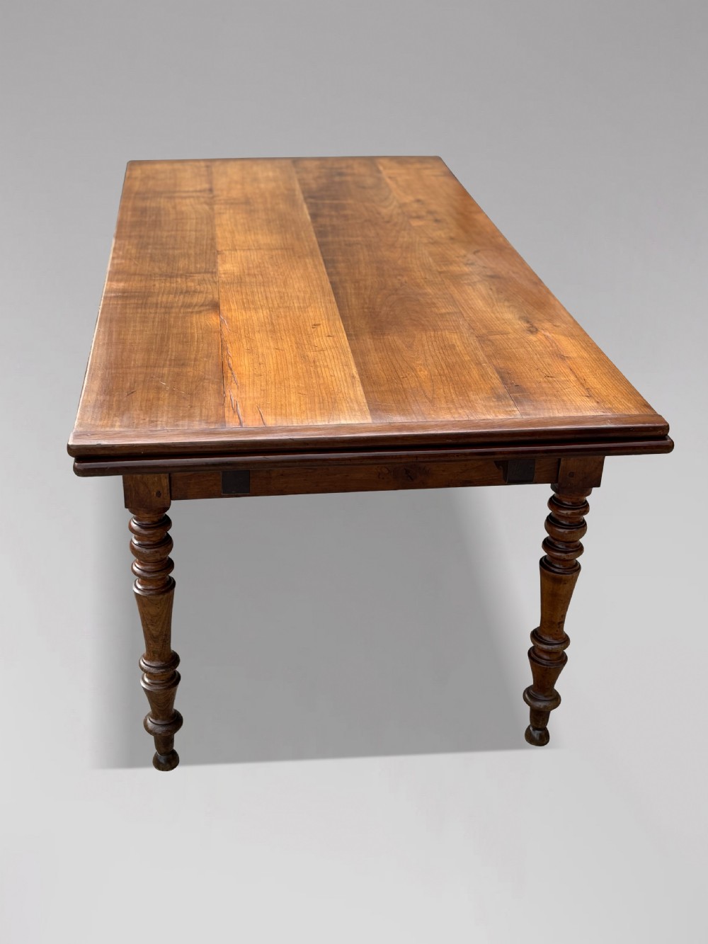 19TH CENTURY FRENCH FRUITWOOD FARMHOUSE DINING TABLE, C1860 View IV