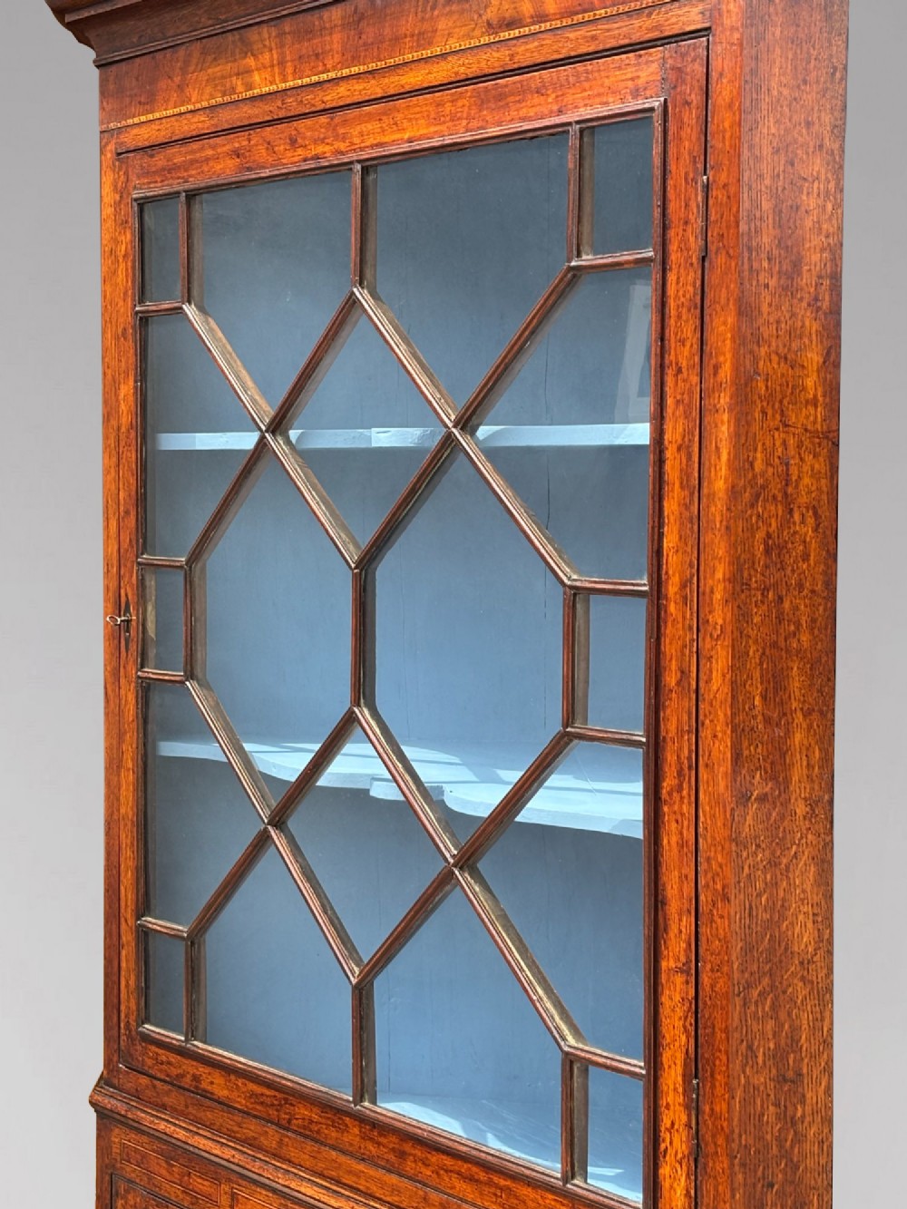 18TH CENTURY GEORGE III PERIOD OAK CORNER CUPBOARD, C1780 View II