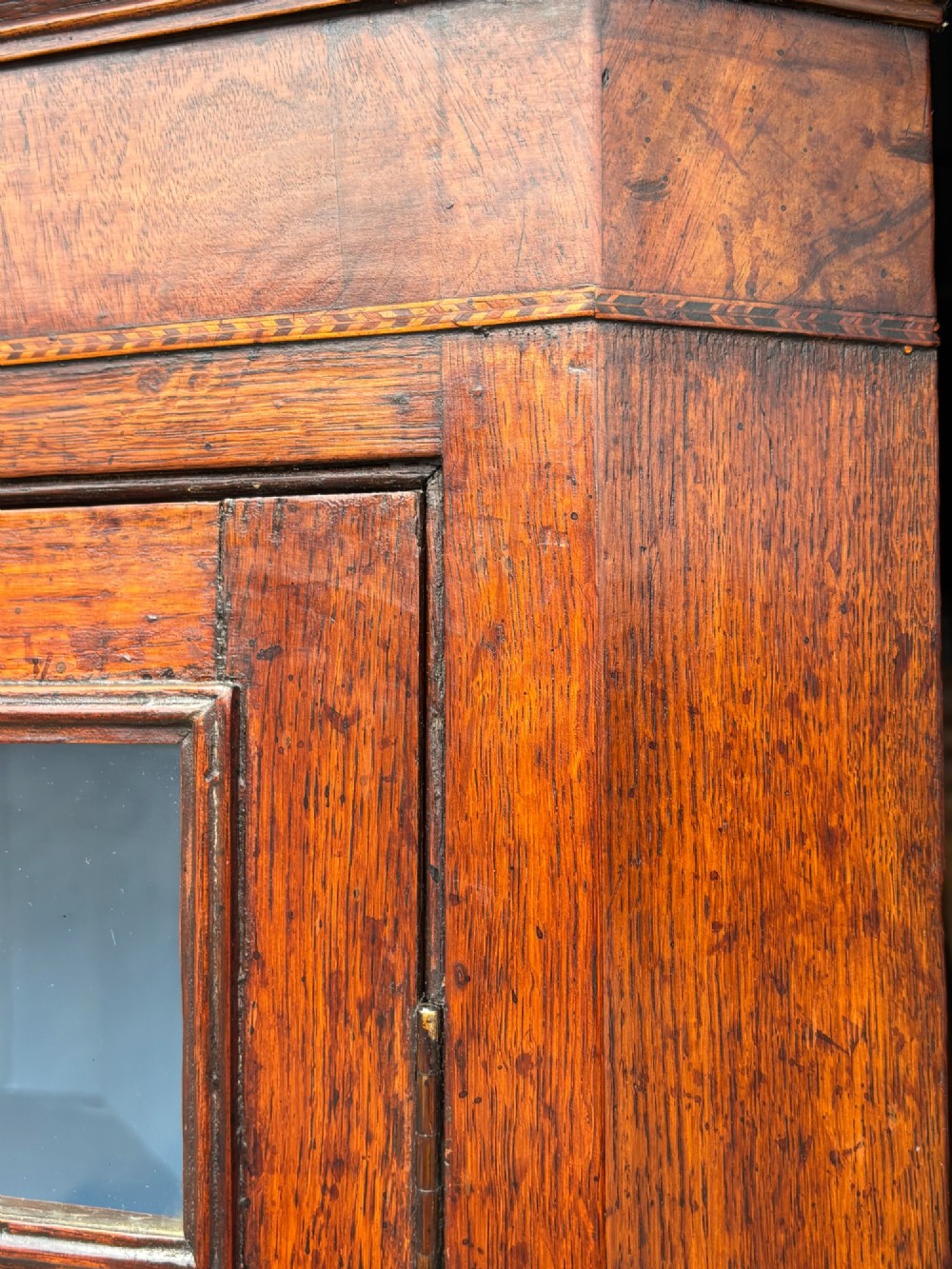 18TH CENTURY GEORGE III PERIOD OAK CORNER CUPBOARD, C1780 View XIII