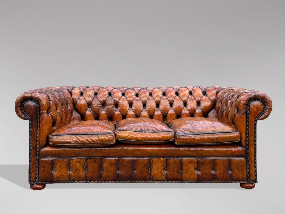 19TH CENTURY VICTORIAN BROWN LEATHER 3-SEATER CHESTERFIELD, C1880