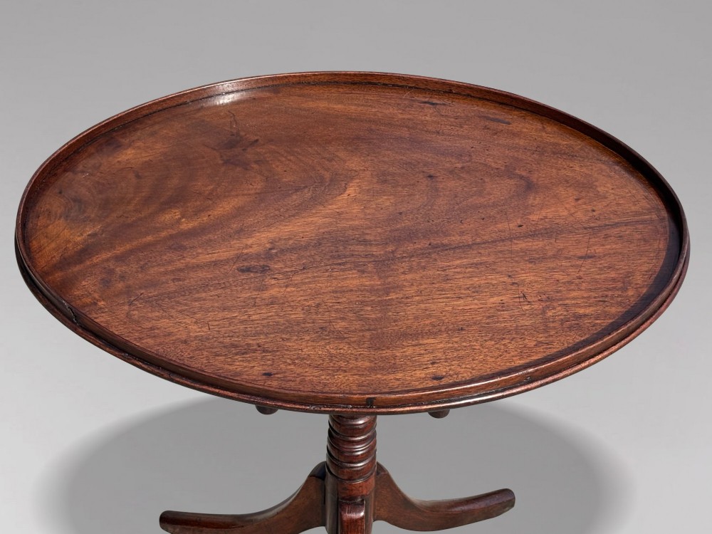 18TH CENTURY GEORGE III PERIOD MAHOGANY TRIPOD TABLE, C1790 View VI