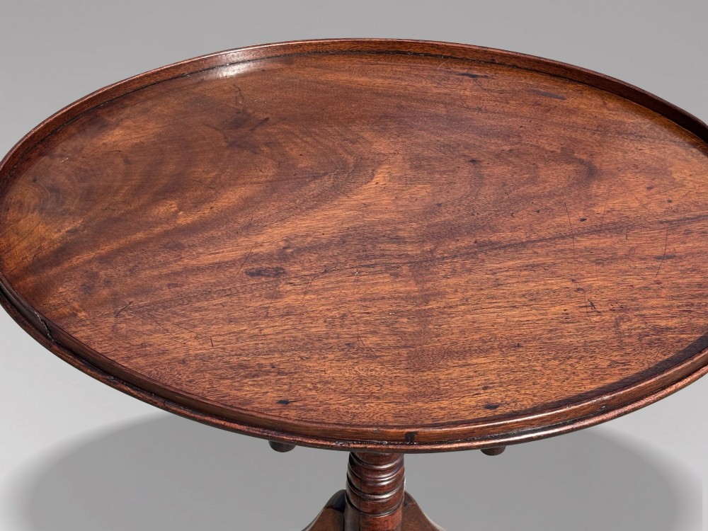 18TH CENTURY GEORGE III PERIOD MAHOGANY TRIPOD TABLE, C1790 View VII