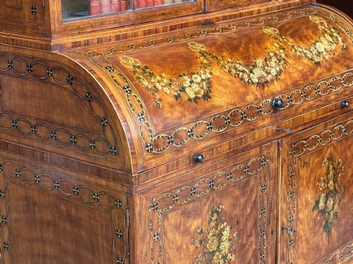 ANTHONY SHORT ANTIQUES PROFILE PHOTO WHICH LINKS TO DEALER PAGE