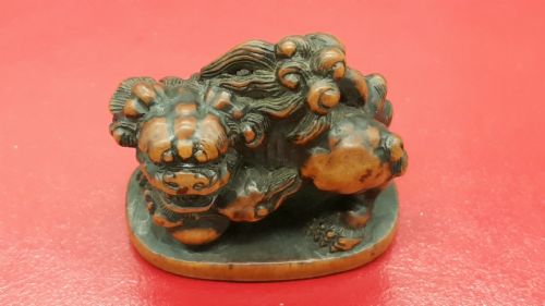 japanese edo boxwood netsuke of a karashishi unsigned - CATEGORY: ANTIQUE MISCELLANEOUS - DATED 19TH CENTURY