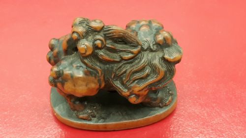 JAPANESE EDO BOXWOOD NETSUKE OF A KARASHISHI UNSIGNED - ADDITIONAL PHOTO 1