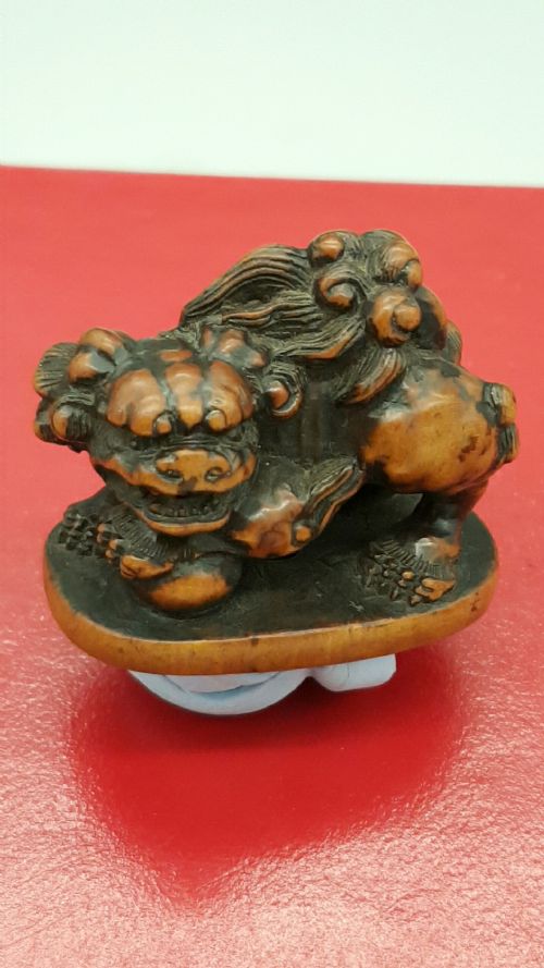 JAPANESE EDO BOXWOOD NETSUKE OF A KARASHISHI UNSIGNED - ADDITIONAL PHOTO 4