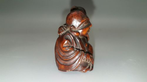 JAPANESE MEIJI 19THC BOXWOOD NETSUKE OF HOTEI KARAKO SIGNED MINKOKU - ADDITIONAL PHOTO 3