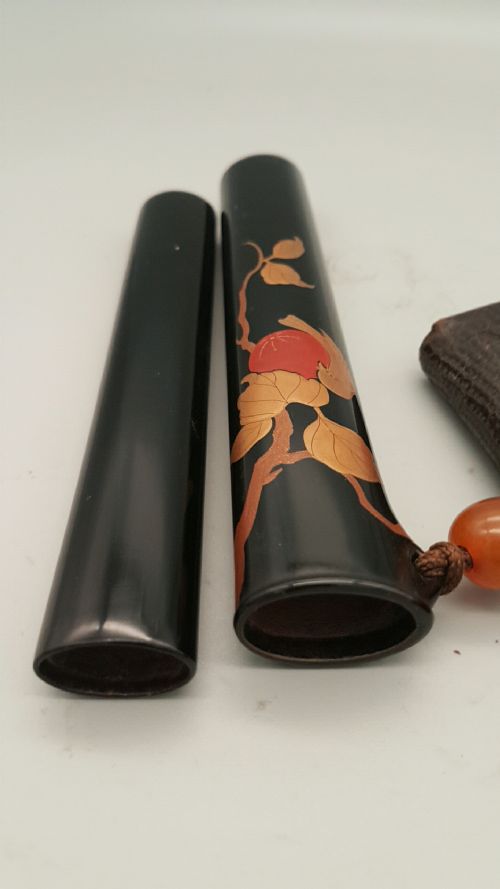 JAPANESE MEIJI 19THC SMOKING ENSEMBLE OF TOBACCO POUCH PIPE AND PIPECASE - ADDITIONAL PHOTO 3