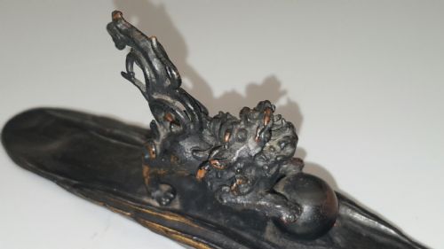 RARE JAPANESE MEIJI 19THC BRONZE PAPERWEIGHT DEPICTING A SHISHI BY SHUZAN HIDEYAMA - ADDITIONAL PHOTO 3