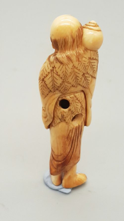 JAPANESE EDO 18THC IVORY NETSUKE OF A CHOKWARO SENNIN WITH A GOURD AND BIRD - ADDITIONAL PHOTO 1