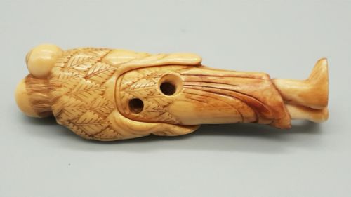 JAPANESE EDO 18THC IVORY NETSUKE OF A CHOKWARO SENNIN WITH A GOURD AND BIRD - ADDITIONAL PHOTO 3