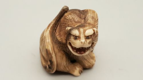 japanese edo ivory tiger netsuke - CATEGORY: ANTIQUE MISCELLANEOUS - DATED 19TH CENTURY