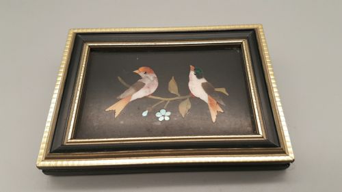 charming antique pietra dura framed picture of two birds - CATEGORY: ANTIQUE MISCELLANEOUS - DATED 19TH CENTURY