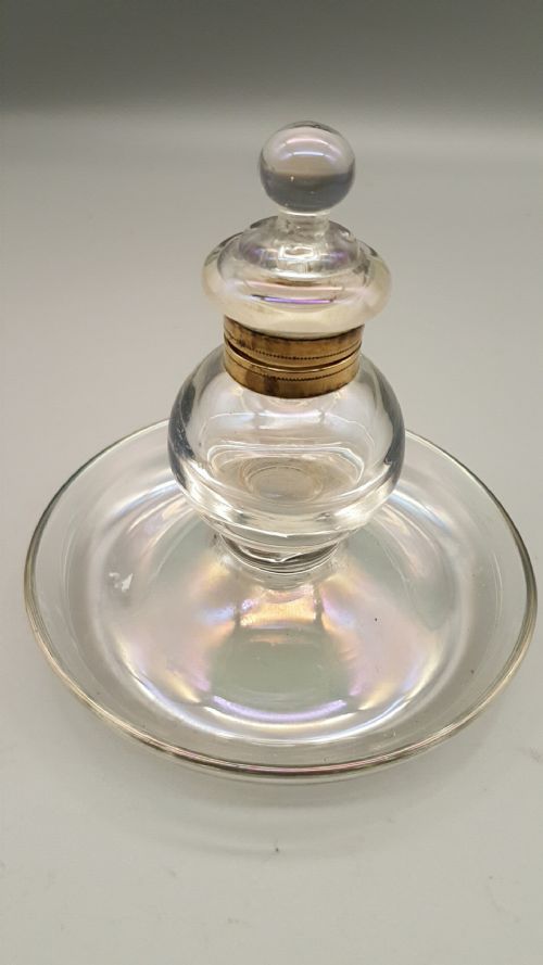 UNUSUAL VINTAGE GLASS INKWELL WITH BRASS FITTINGS - ADDITIONAL PHOTO 1