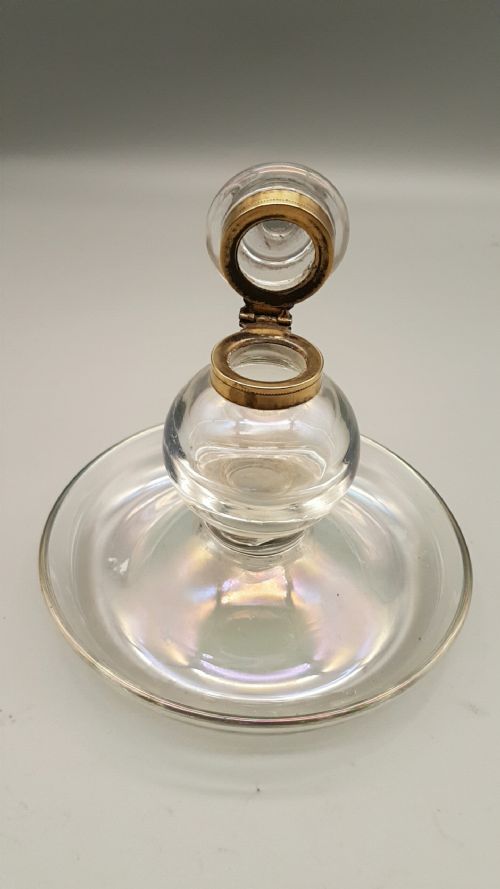 UNUSUAL VINTAGE GLASS INKWELL WITH BRASS FITTINGS - ADDITIONAL PHOTO 2