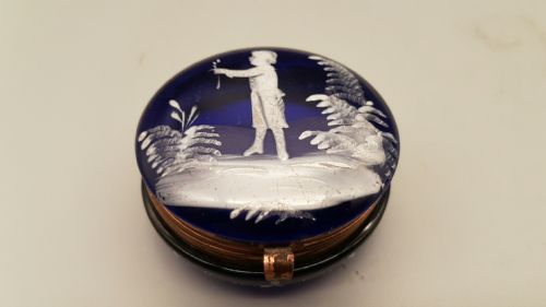 lovely victorian ca 1880 mary gregory cobalt glass pill box - CATEGORY: ANTIQUE BOXES - DATED 19TH CENTURY