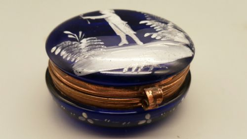LOVELY VICTORIAN CA 1880 MARY GREGORY COBALT GLASS PILL BOX - ADDITIONAL PHOTO 2