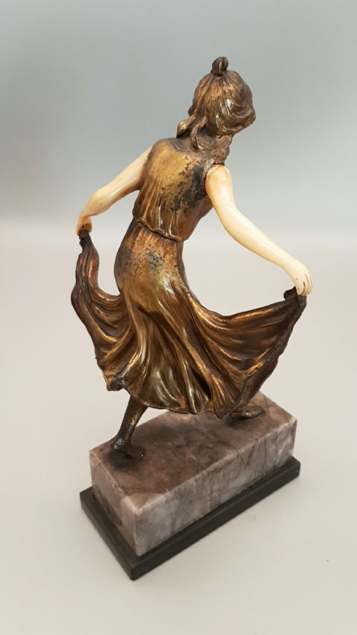 NICE ORIGINAL ART DECO BRONZE AND IVORY FIGURE OF A LADY ON MARBLE AND BRONZE BASE - ADDITIONAL PHOTO 3