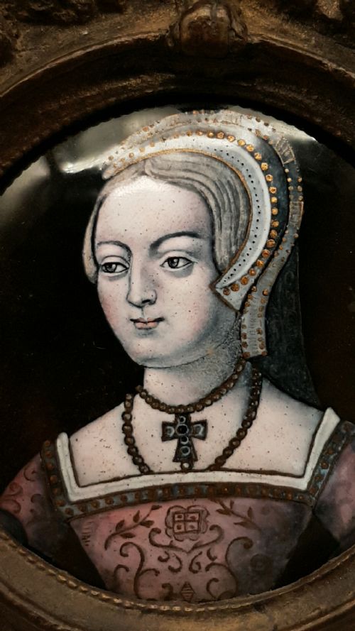 RARE 18TH CENTURY MINIATURE PORCELAIN PORTRAIT OF QUEEN CATHERINE PARR - ADDITIONAL PHOTO 2