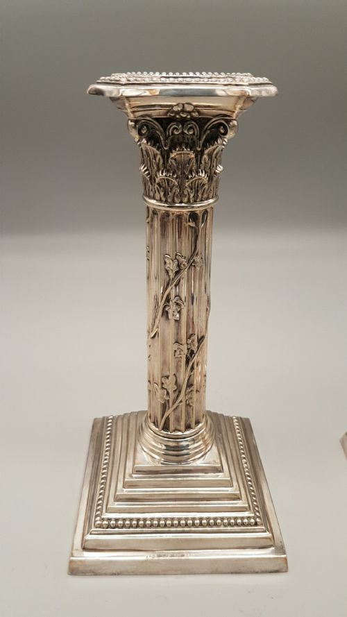 SUPERB PAIR OF LATE 19TH CENTURY SHEFFIELD PLATE CANDLESTICKS BY THOMAS BRADBURY SONS - ADDITIONAL PHOTO 2