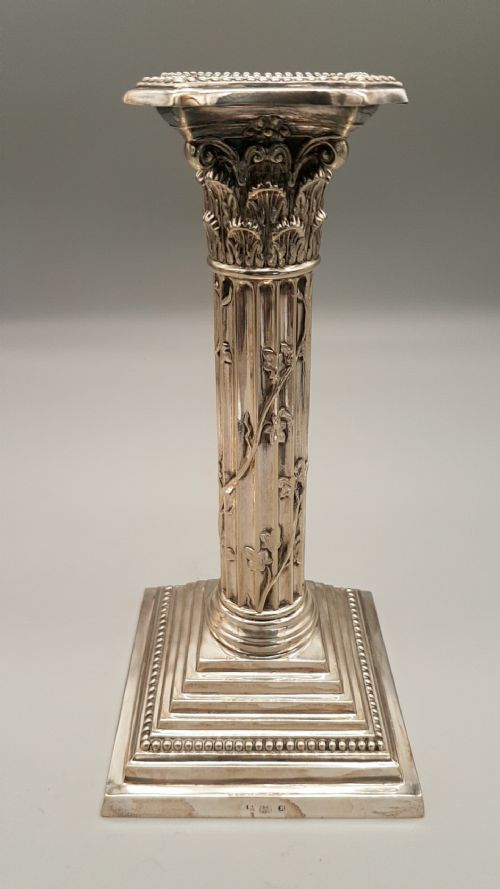 SUPERB PAIR OF LATE 19TH CENTURY SHEFFIELD PLATE CANDLESTICKS BY THOMAS BRADBURY SONS - ADDITIONAL PHOTO 3