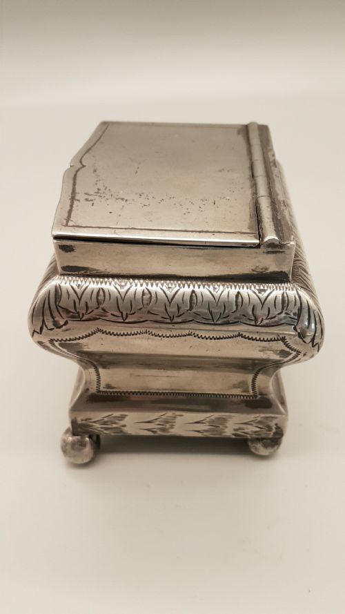 RARE VICTORIAN SILVER PLATE TEA CADDY WITH BALL FEET BY WILLIAM BRIGGS OF SHEFFIELD - ADDITIONAL PHOTO 2