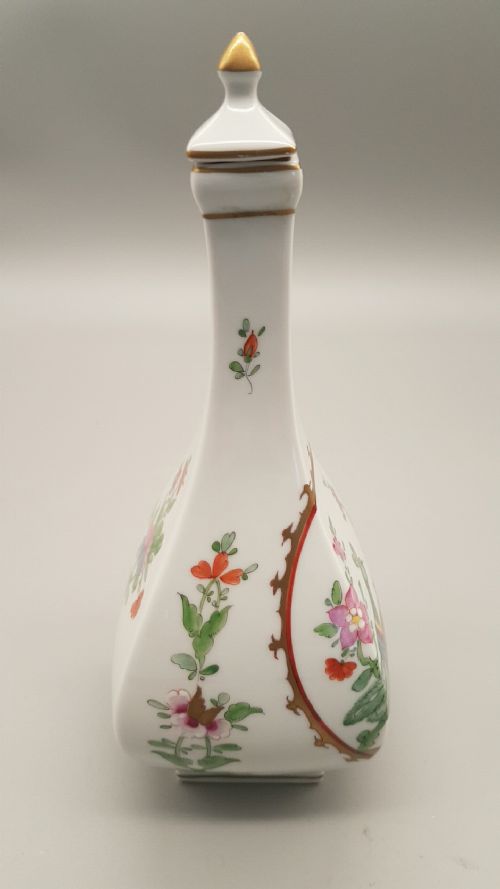 NICE ANTIQUE DRESDEN C1902 QUATREFOIL PORCELAIN SAKE BOTTLEJAR - ADDITIONAL PHOTO 1
