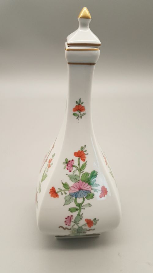 NICE ANTIQUE DRESDEN C1902 QUATREFOIL PORCELAIN SAKE BOTTLEJAR - ADDITIONAL PHOTO 3