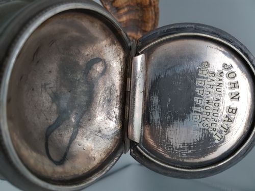 LARGE VICTORIAN SCOTTISH RAMS HORN TABLE TOP SNUFF MULL WITH PEWTER MOUNT - ADDITIONAL PHOTO 4