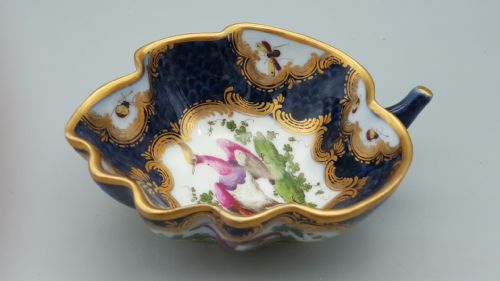 delightful antique victorian leaf shaped butter boat by samson paris - CATEGORY: ANTIQUE CERAMICS - DATED 19TH CENTURY
