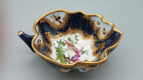 DELIGHTFUL ANTIQUE VICTORIAN LEAF SHAPED BUTTER BOAT BY SAMSON PARIS - ADDITIONAL PHOTO 1