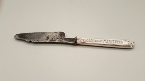 RARE VICTORIAN SURGICAL KNIFE WITH ENGRAVED STEEL BLADE SILVER HANDLE - ADDITIONAL PHOTO 1