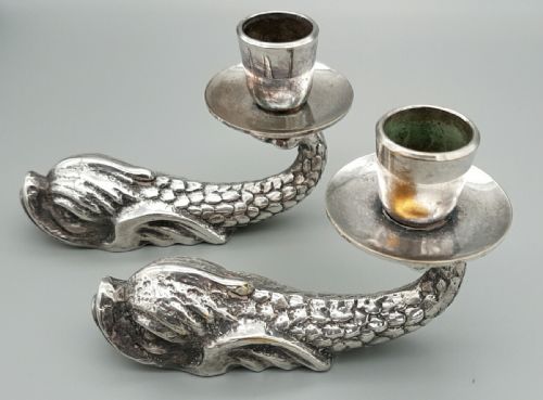 LOVELY PAIR OF VINTAGE DOLPHIN MALTESE SILVERED BRONZE CANDLE HOLDERS - ADDITIONAL PHOTO 1