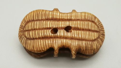 EXQUISITE JAPANESE IVORY NETSUKE OF A TOADFROG ON A SANDAL - ADDITIONAL PHOTO 2