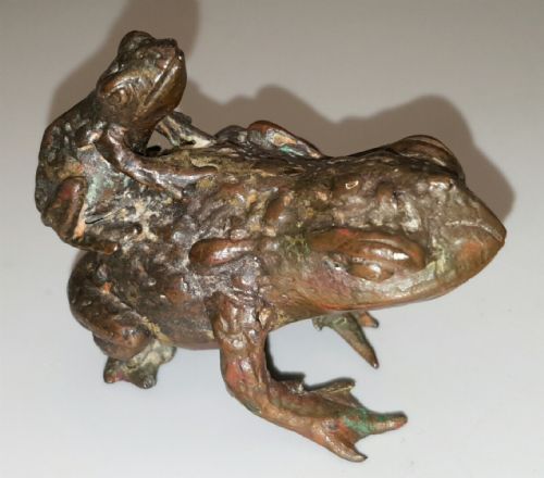NICE JAPANESE MEIJI 19THC BRONZE TOAD FIGURINE - ADDITIONAL PHOTO 1