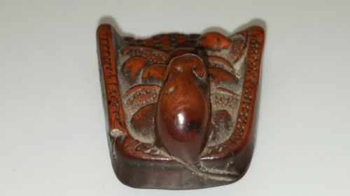 JAPANESE MEIJI 19THC BOXWOOD NETSUKE OF A RAT ON A WINNOWING BASKET OF MUSHROOMS - ADDITIONAL PHOTO 3