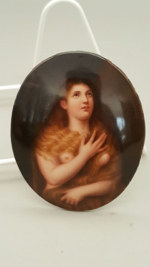 beautiful 19thc handpainted porcelain plaque a copy of the penitent magdalene by titian - CATEGORY: ANTIQUE CERAMICS - DATED 19TH CENTURY