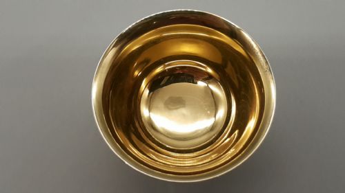 BEAUTIFUL SET OF FIVE ANTIQUE JAPANESE SILVER GILT SAKE CUPS - ADDITIONAL PHOTO 2