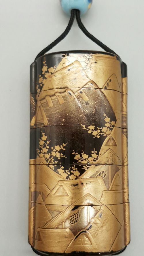 beautiful japanese edo early 19thc 4case inro depicting village rooftops - CATEGORY: ANTIQUE MISCELLANEOUS - DATED 19TH CENTURY