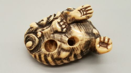 SUPERB JAPANESE EDO IVORY NETSUKE OF A KARASHISHI WITH A BALL IN HIS MOUTH - ADDITIONAL PHOTO 4