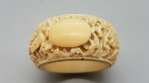OUTSTANDING PAIR OF 19THC CHINESE IVORY CARVED NAPKIN RINGS - ADDITIONAL PHOTO 2