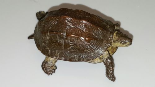 EXQUISITE MEIJI JAPANESE MINIATURE BRONZE OF A TURTLE - ADDITIONAL PHOTO 1